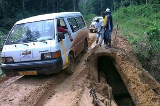 Gabon : Municipales J-5, Route de Massana: attention danger !